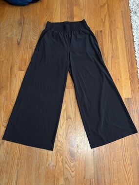 Vuori Black Wide-Leg Pull-On Pants